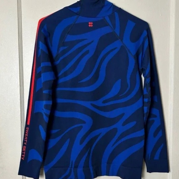 NWOT Sweaty Betty Blue/Orange Patterned Pullover Sweater SIZE MEDIUM - Picture 4 of 4